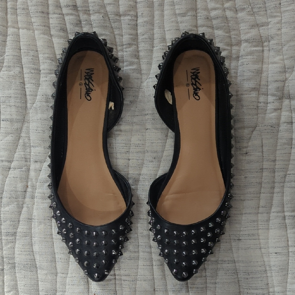 Mossimo Supply Co. Black Studded Flats